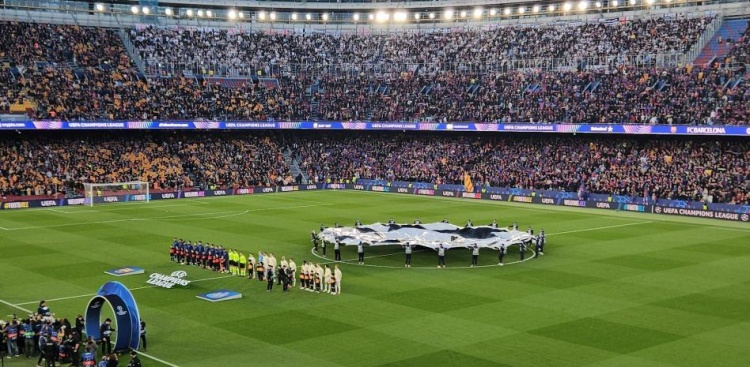 世体：为让路诺坎普球场安装顶棚工程，巴萨或将起用临时主场