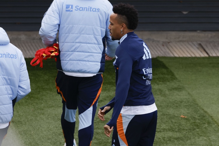 世体：米利唐已准备好重返赛场，对阵马略卡他极可能获得上场时间